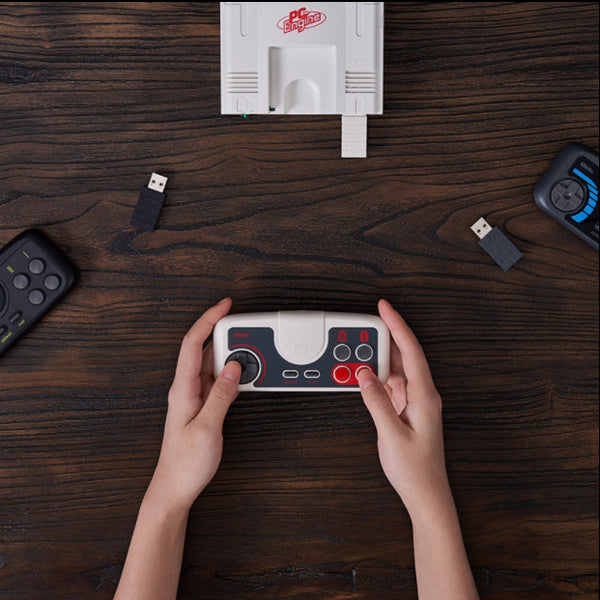 Control inalámbrico 8Bitdo PCE 2.4G