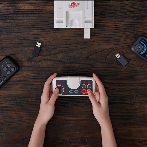 Control inalámbrico 8Bitdo PCE 2.4G